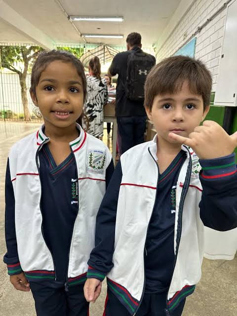 Prefeitura de Colatina organiza entrega de uniformes e garante atendimento a todos os alunos da rede municipal